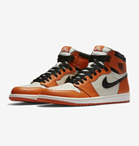 AIR JORDAN1 RETRO HI OG “SHATTEREDBACKBOARD AWAY” 555088-113