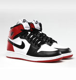 AIR JORDAN1 RETRO HI OG “つま黒”　2013年 555088-184